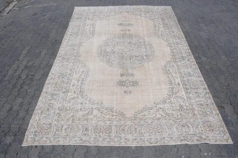 6.9x11 ft Vintage Oversize Rug, White Blue Turkish Floral Wool Rug - 1
