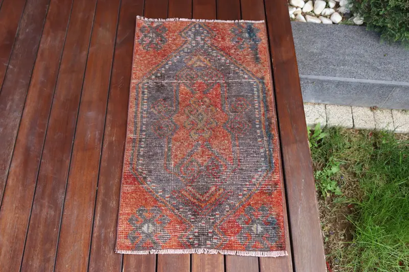 1.6x2.8 ft Halı, Küçük Vintage Halı, Kırmızı Oushak Puantiyeli Halı - 1