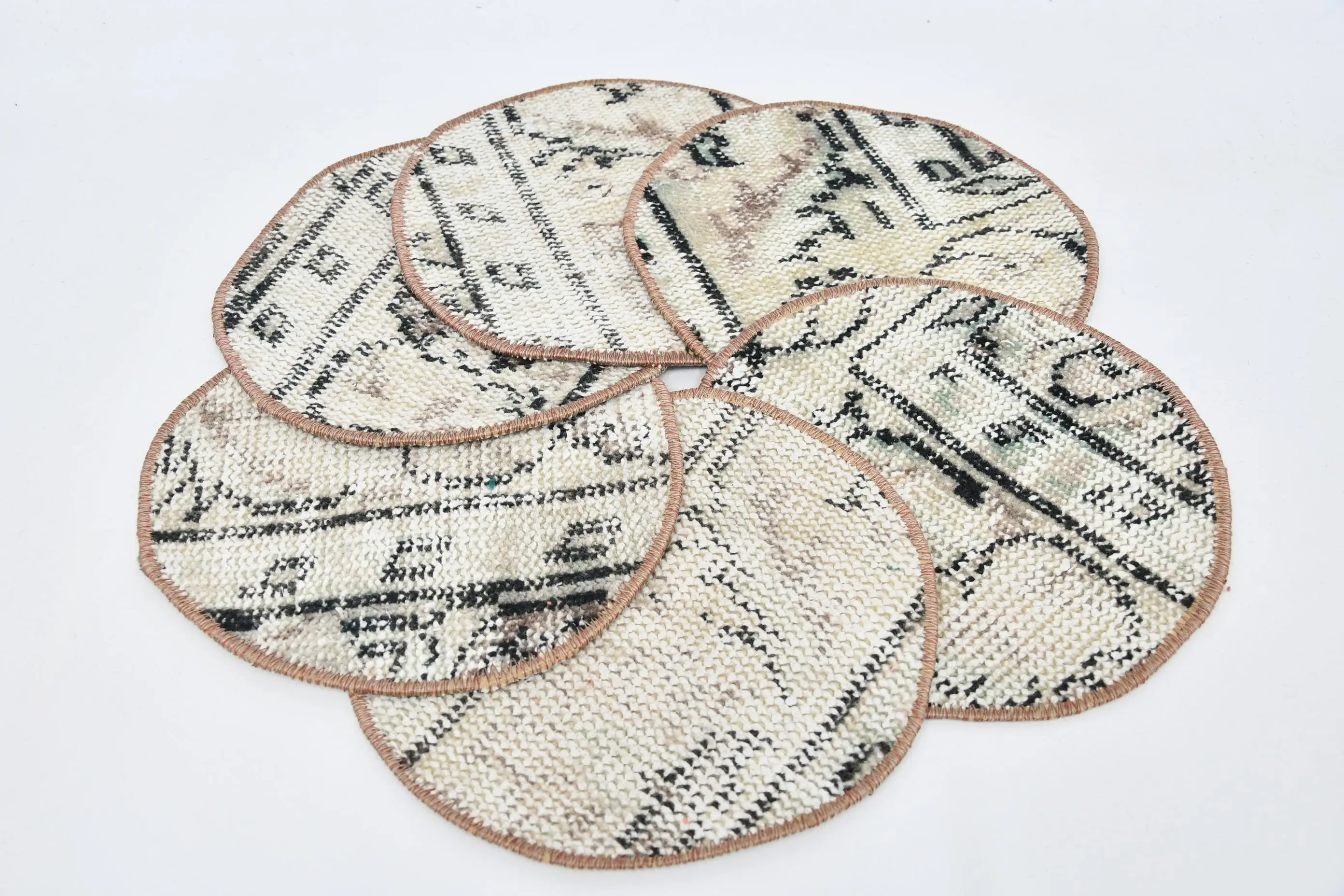 Bohemian Circle Placemats, Cotton & Wool Bohemian Design for Special Occasions - 1