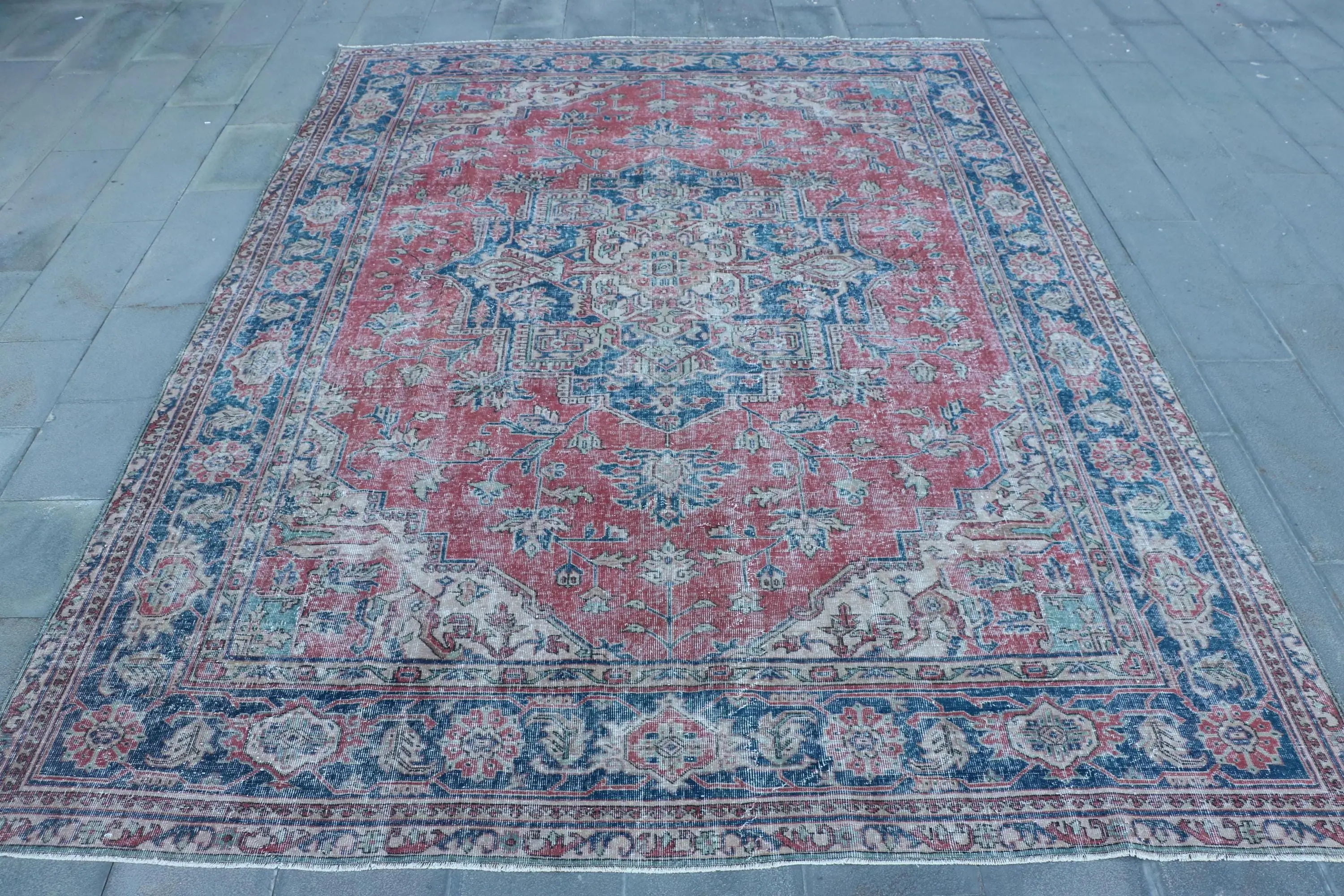 8.7x11.6 ft Vintage Rug, Turkish Oversize Rug, Red Wool Rug - 1