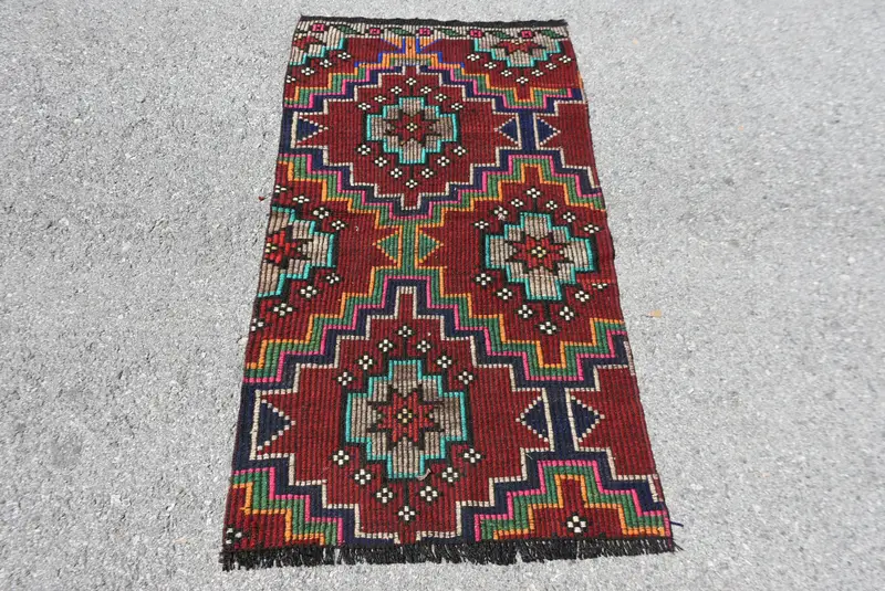 2.5x4.9 ft Eski Türk Halısı, Küçük Halı, Kırmızı Kilim Çiçekli Halı - 1