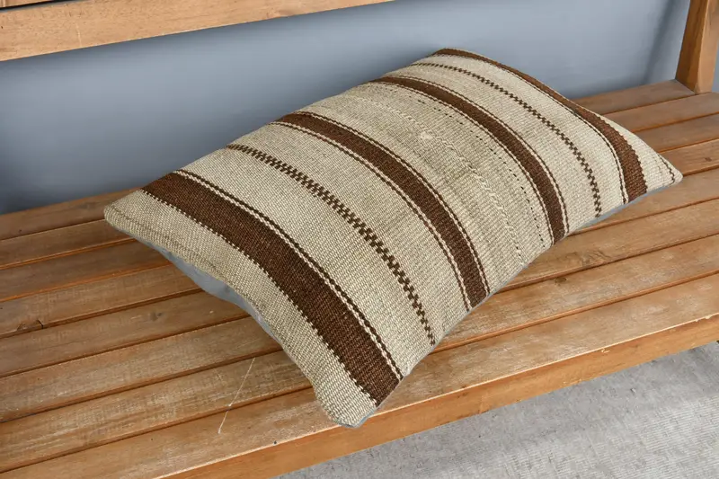 Pillow Case, Kilim Cushion Sham, Aesthetic Pillow, Throw Kilim Pillow, Kilim Rug Cushion, Turkish Pillow, Neutral Pillow Case, 16x24 Beige Pillow - 2