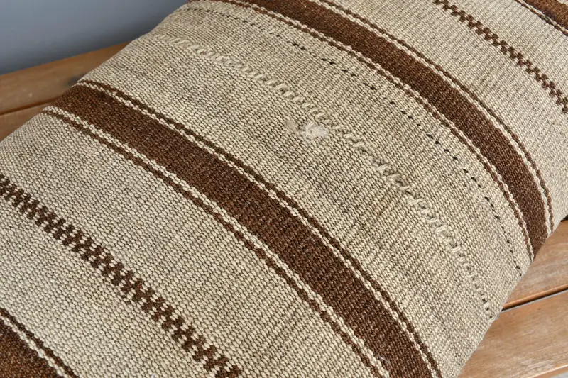 Pillow Case, Kilim Cushion Sham, Aesthetic Pillow, Throw Kilim Pillow, Kilim Rug Cushion, Turkish Pillow, Neutral Pillow Case, 16x24 Beige Pillow - 4