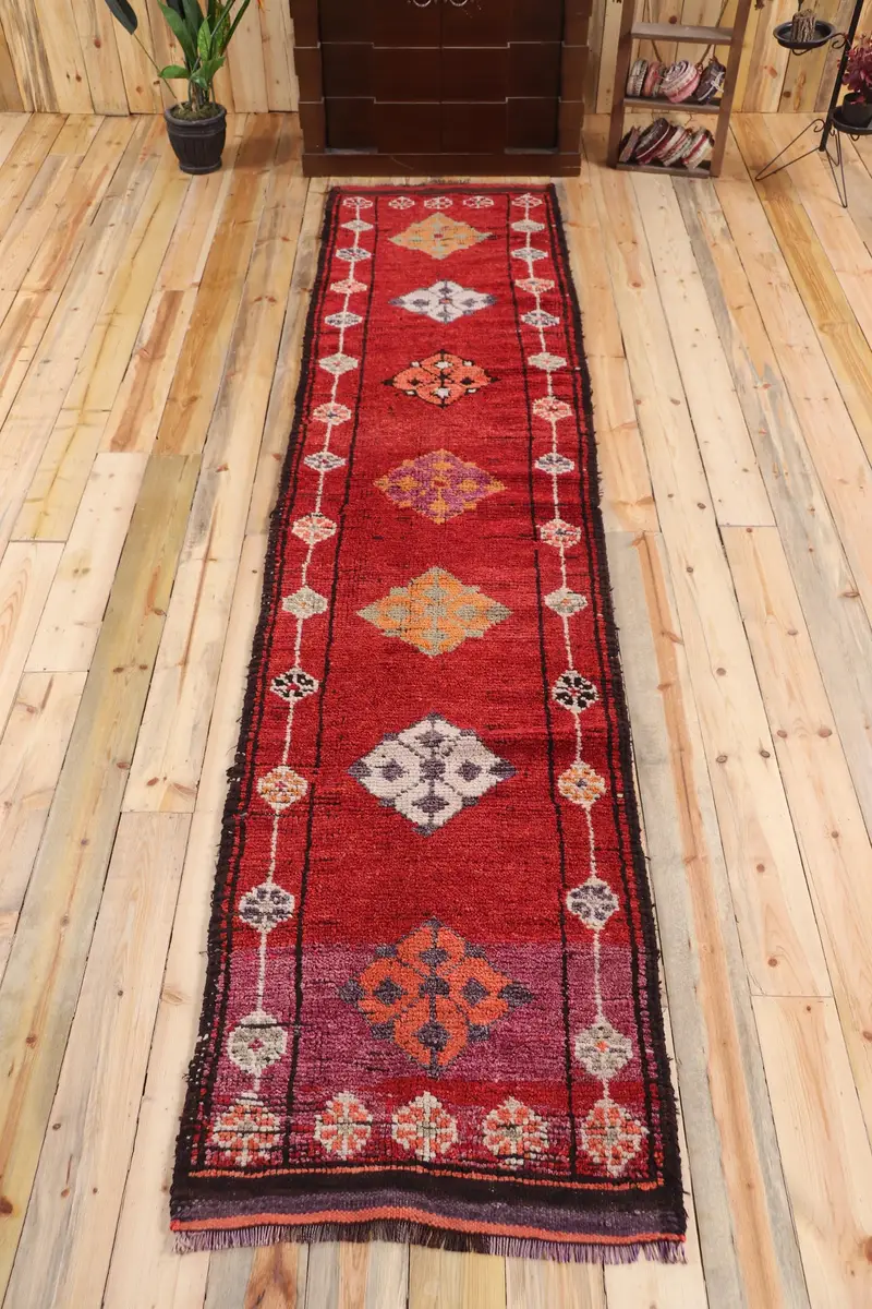 Vintage Halı, 2.6x11.6 ft Türk Halısı, Kırmızı Turuncu İkat Yün Halı - 1