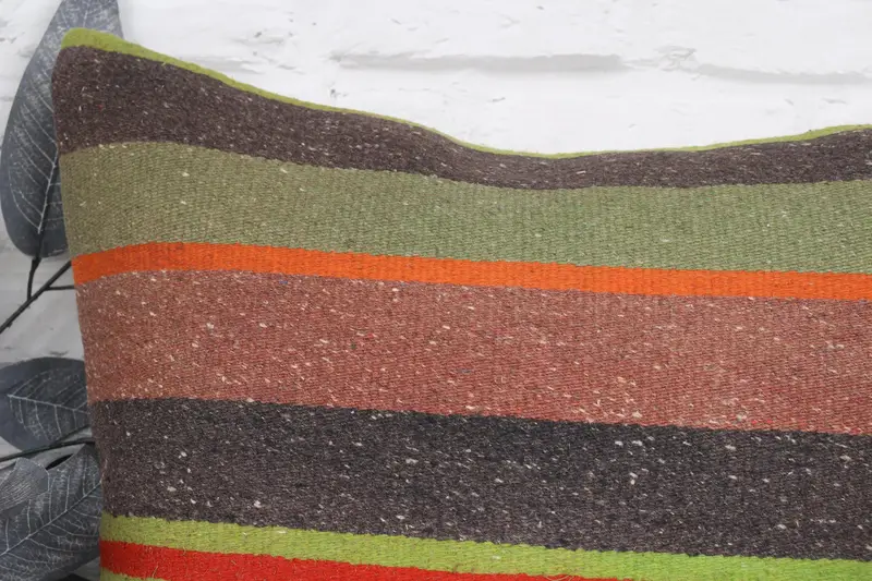 Almohada de lanzamiento de kilim vintage, almohada turca de kilim, almohada de almohada verde 20x20, almohada de alfombra de kilim étnico, cojín de tiro vintage, cojín - 2