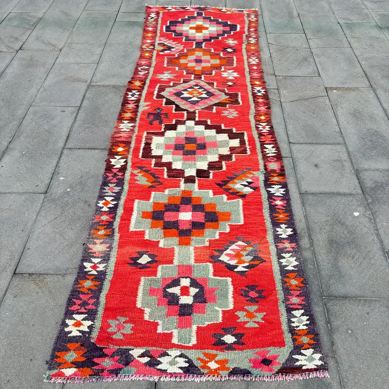 Kırmızı ve Mor Çiçekli Halı, 3x9,9 ft Zarif Dekor