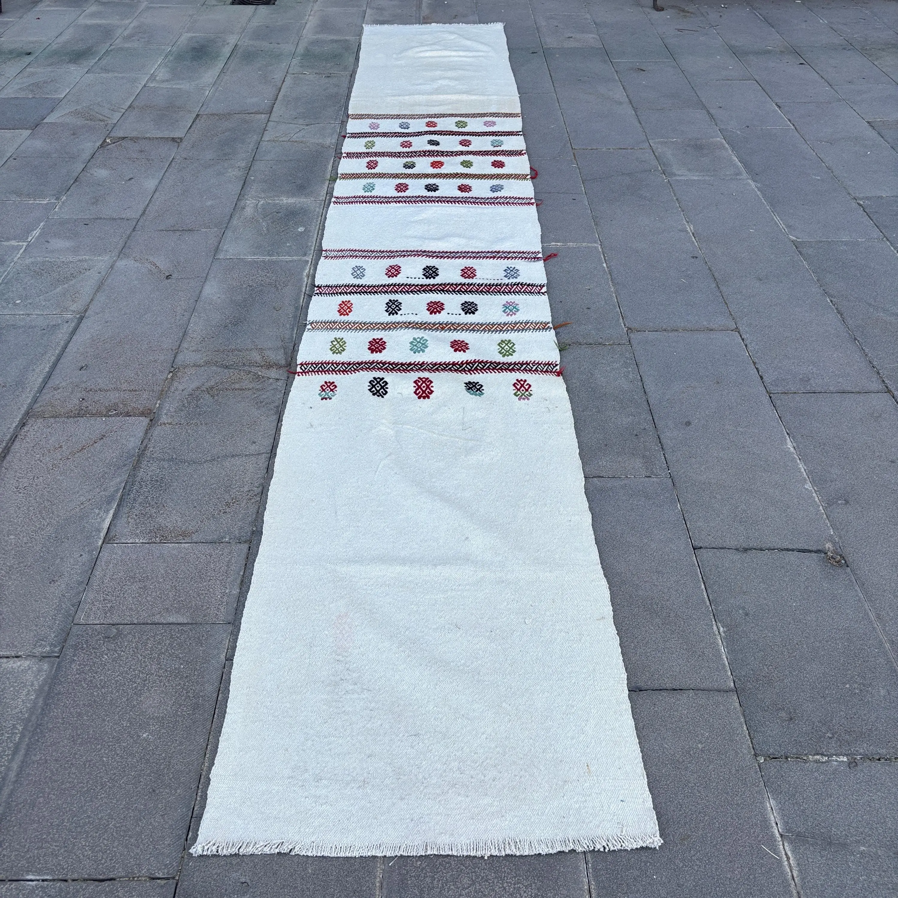 2.3x14.5 ft Rug, Vintage Rug, Turkish White Wool Floral Rug - 1