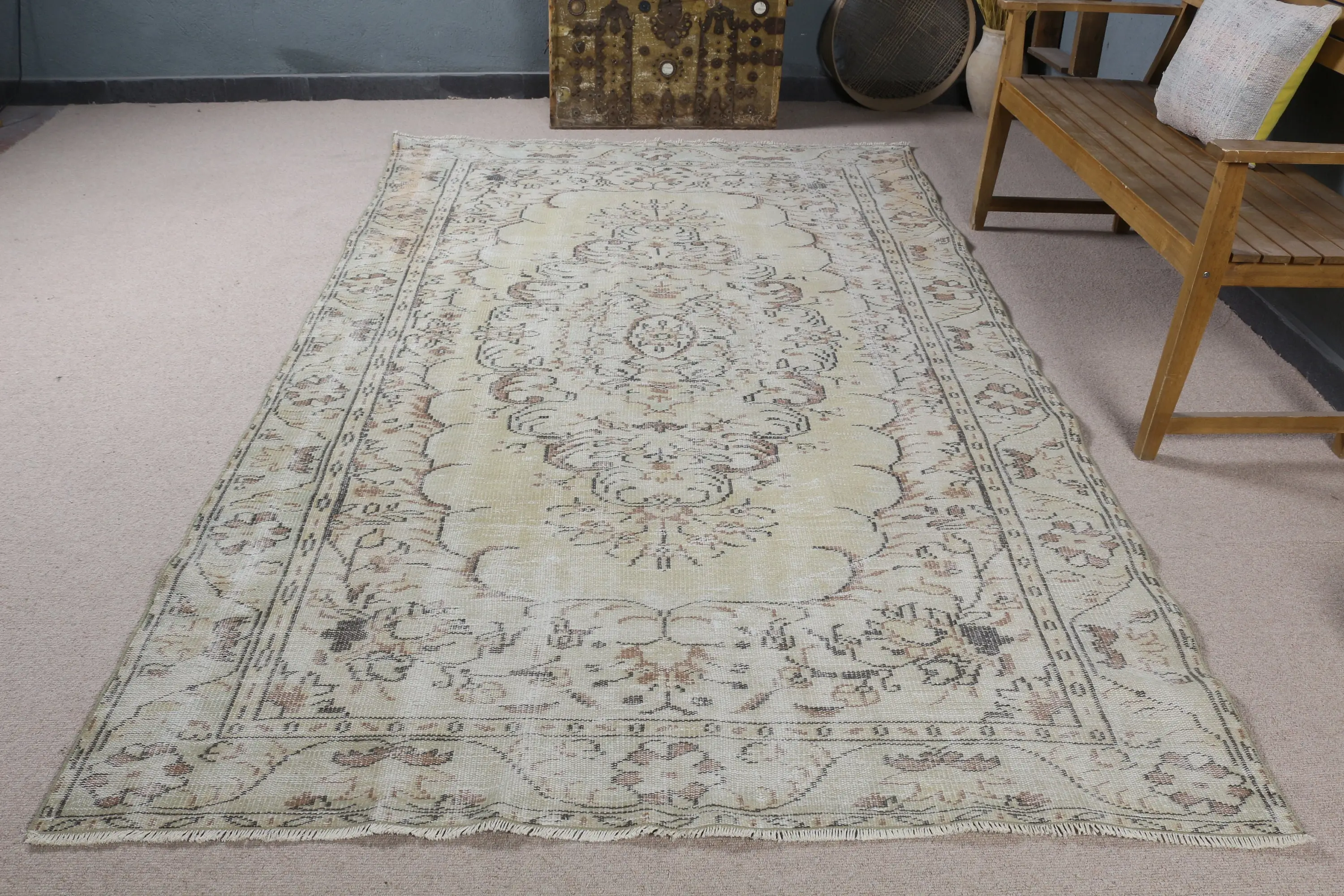 Vintage Halı, 5.5x9.2 ft Türk Halısı, Beyaz Güneybatı Yün Halı - 1