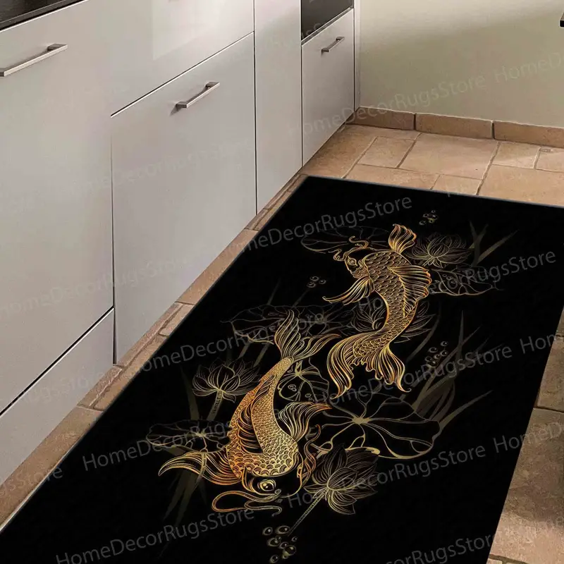 鯉と蓮のプリントラグ：アジアのスピリチュアルエレガンス