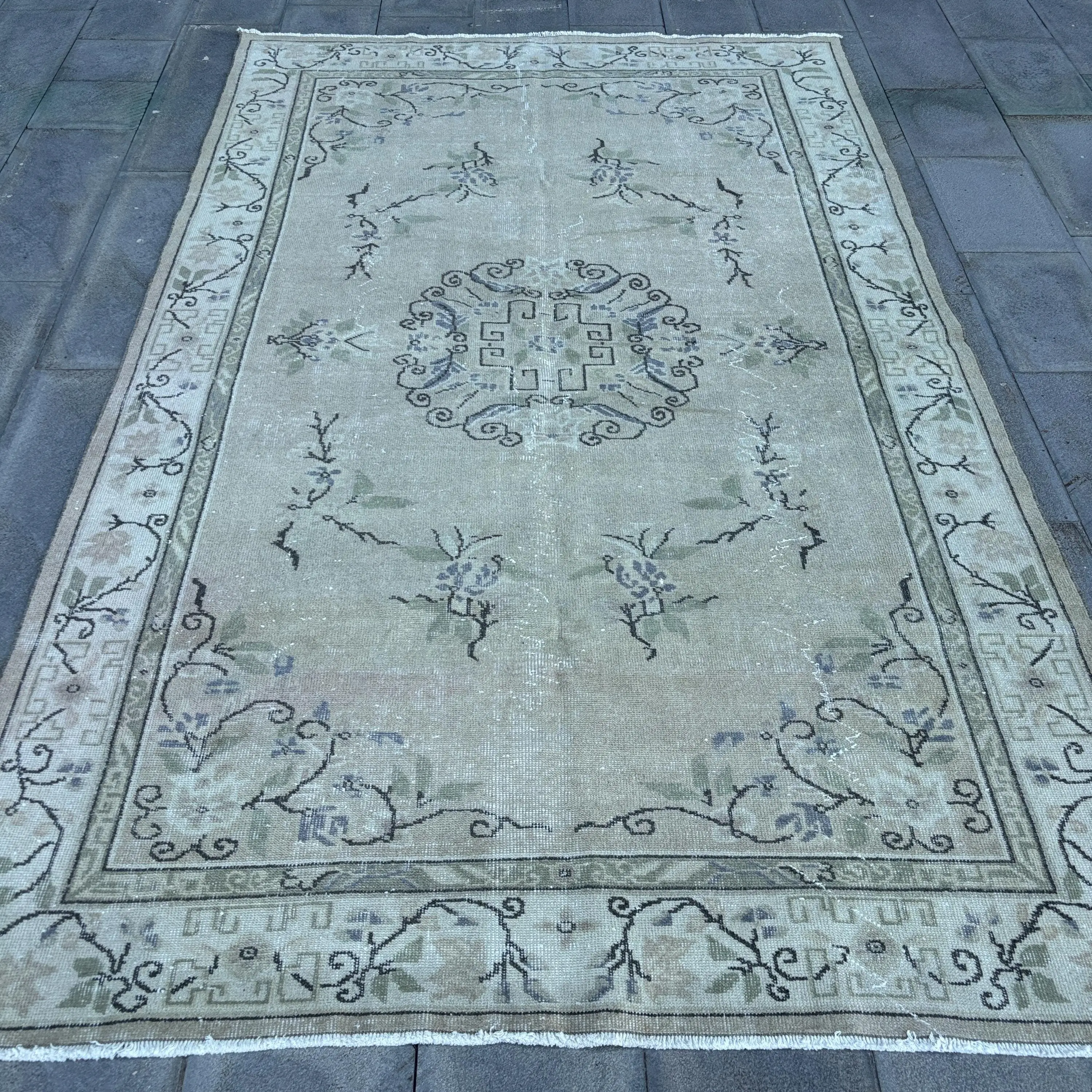 Teppich, 6,1x9,8 ft Vintage Teppich, grauer Blumenteppich aus Wolle - 1