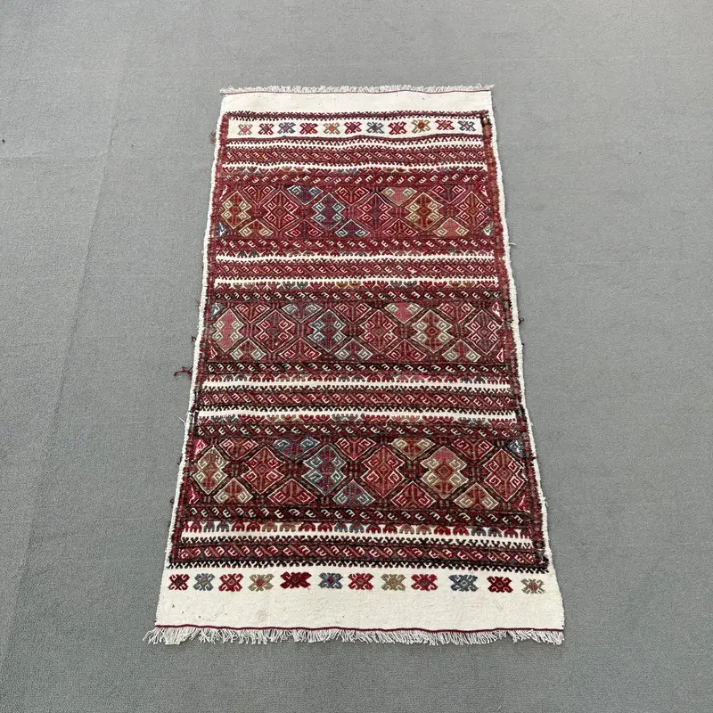 Vintage Türk Küçük Halısı 2.3x4.4 ft, Kırmızı Mavi Ombré Yün Halı - 1