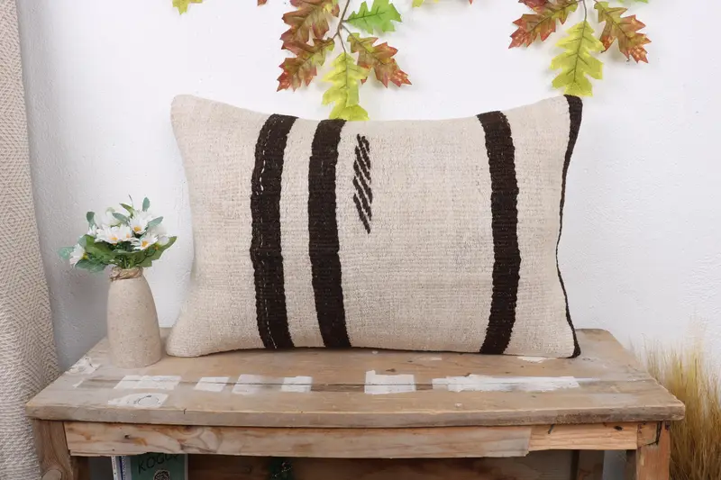 Shabby Chic Pillow Cover, Cushion, Kilim Rug Pillow, Vintage Kilim Throw Pillow, Vintage Pillow, 16x24 White Pillow Cover, Antique Pillows - 1