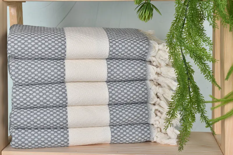 Luxury Turkish peshtemal beach towel, Wedding Gift, 68x36 Cotton Geometric Towel, Wedding Shower Gift, Wedding Favors, Turkish Towel Beach - 2