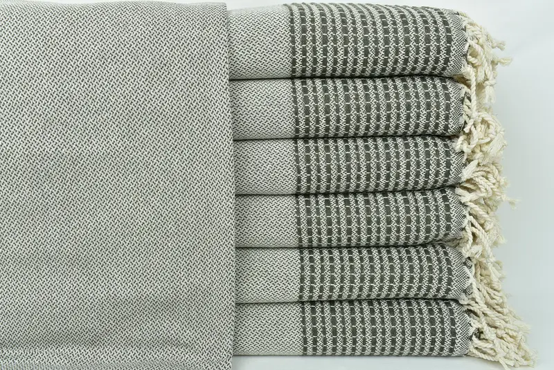 Personalized Wedding Gift, Quick-Dry Beach Towel, Peshtemal Towel, 70x36 Cotton Striped Towel, Engagement Gift, Handwoven Turkish bath towel - 1