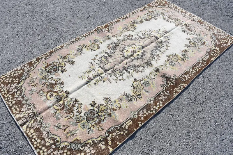 Vintage Alan Halısı 3.6x7.7 ft, Kahverengi Çiçekli Türk Yün Halısı - 1