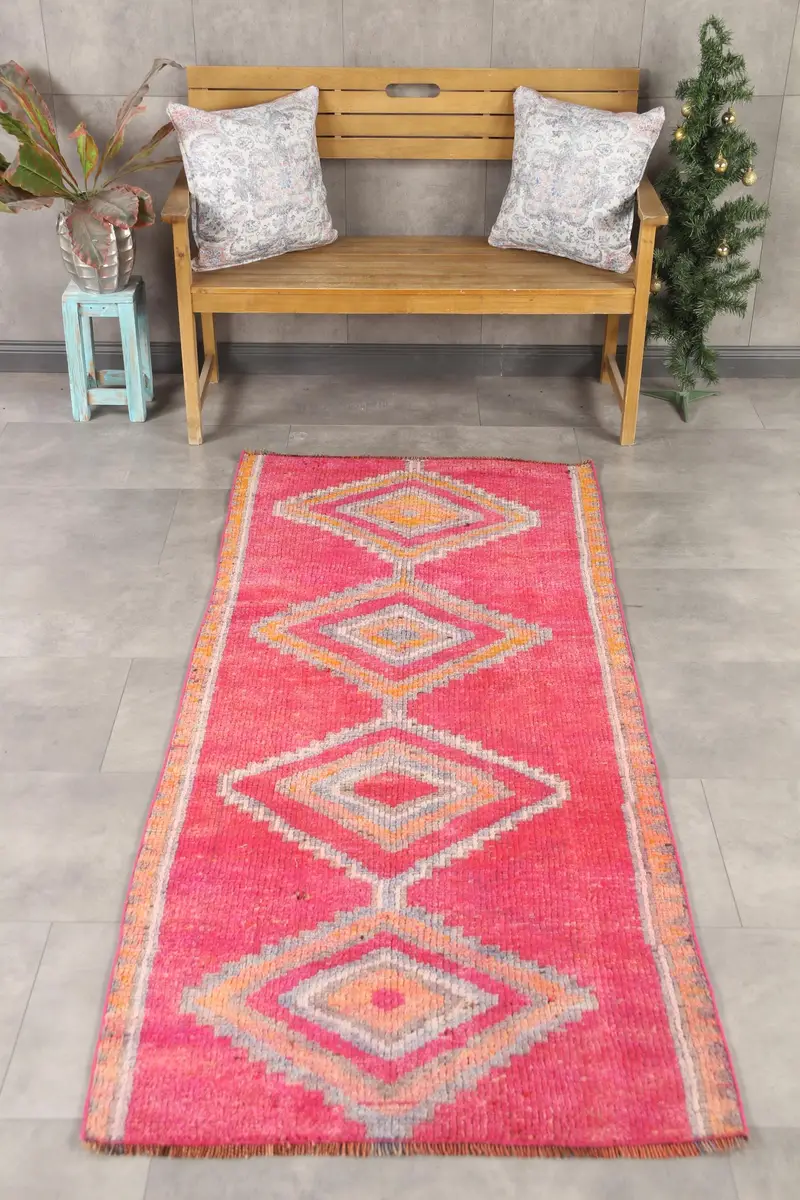 Vintage Halı, Accent 3.1x7.3 ft Türk Halısı, Kırmızı Gri Çizgili Yün Halı - 1