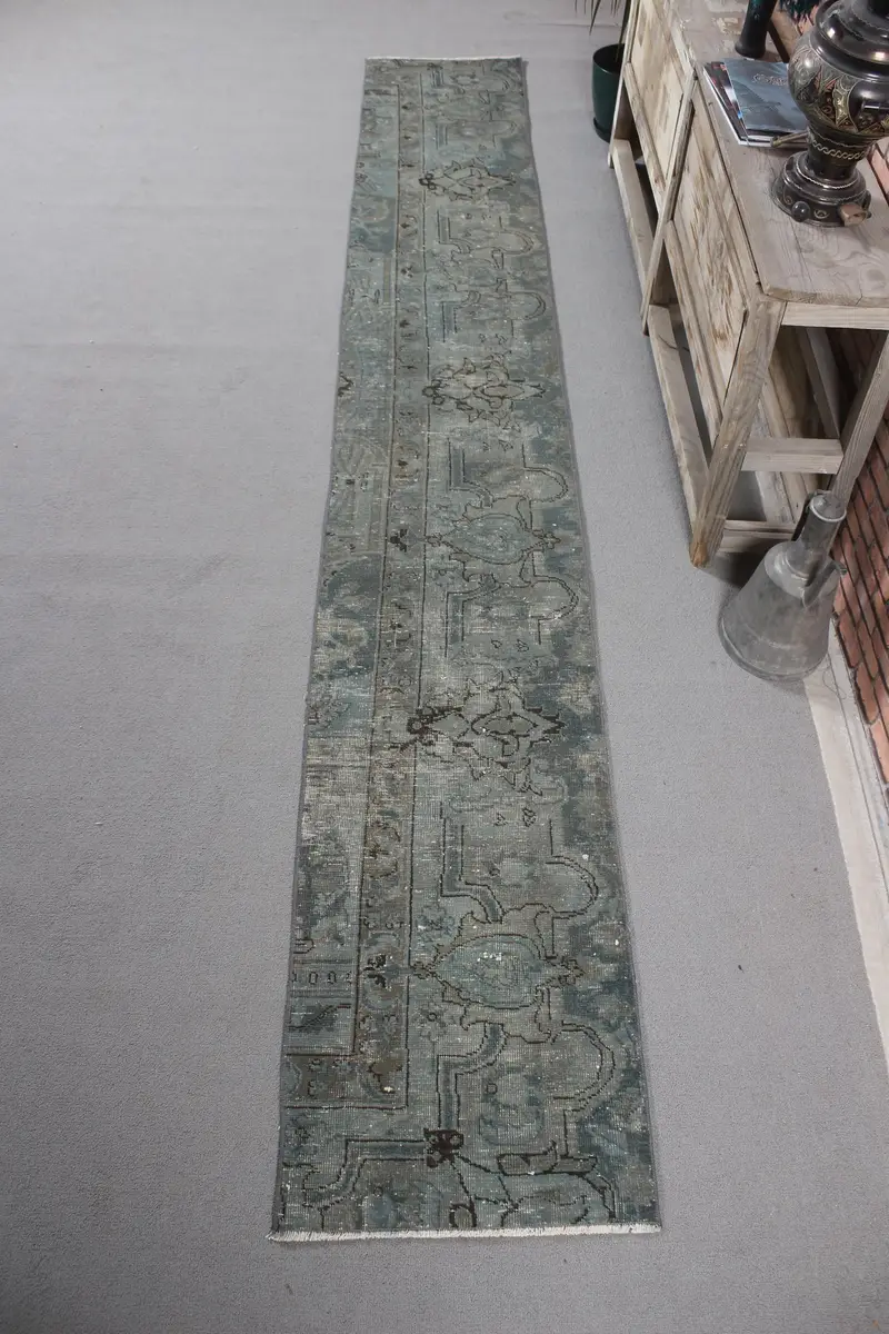 Vintage Runner Halı, 1.6x11.2 ft Türk Halısı, Mavi Soyut Yün Halı - 1