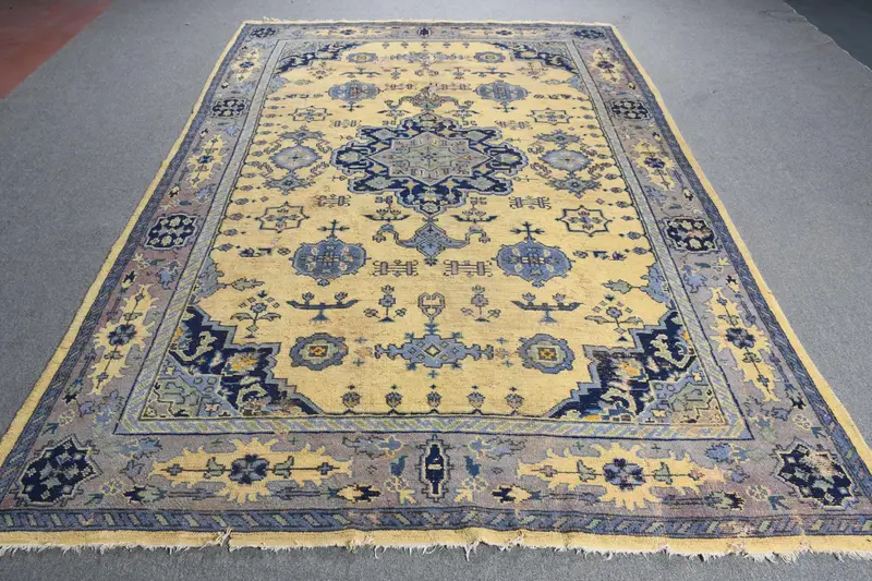 Türkischer Vintage-Teppich 6,4 x 9,6 Fuß (195 x 293 cm), Oushak-Teppich mit blauen und gelben Punkten - 1