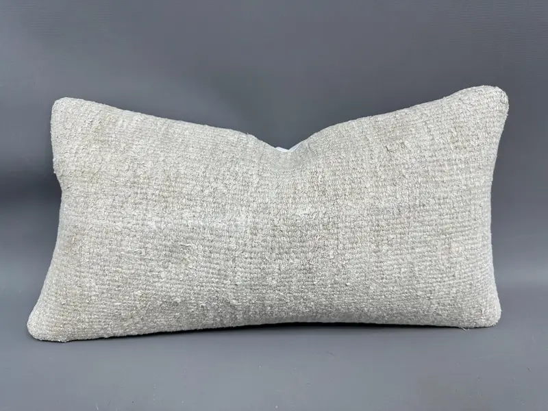 Almohada de lanzamiento Kilim tejida a mano, cojín del suroeste de 10x20 pulgadas