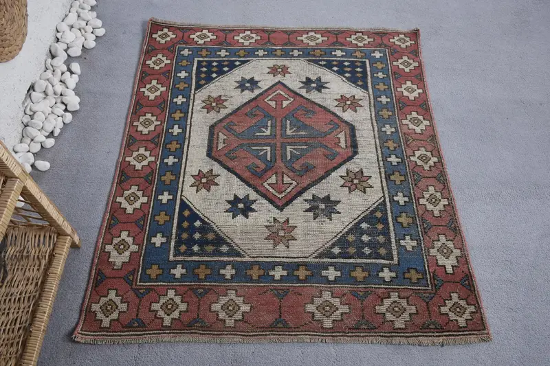 Kırmızı, Bej Puantiyeli Halı, 3,8x4,3 ft Şık Dekor