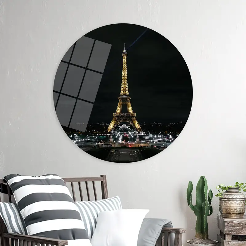Elegant Eiffel Tower Canvas: Paris Night View Art Print