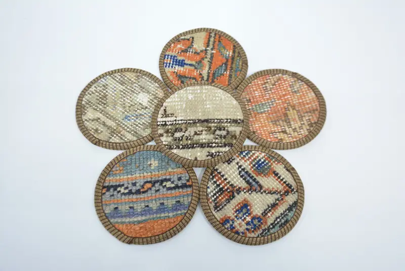 ボヘミアン オレンジ & ブロンズ ラウンド コースター、ユニークなボヘミアン コースター