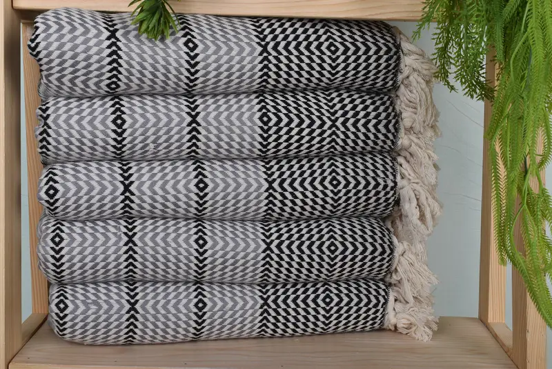 Lightweight towel, Peshtemal Towel, Beach Size Towel, Gym Towel, Personalized Beach Towel, Wedding Day Gift For Bride, 80x40 Cotton Diamond Towel - 1