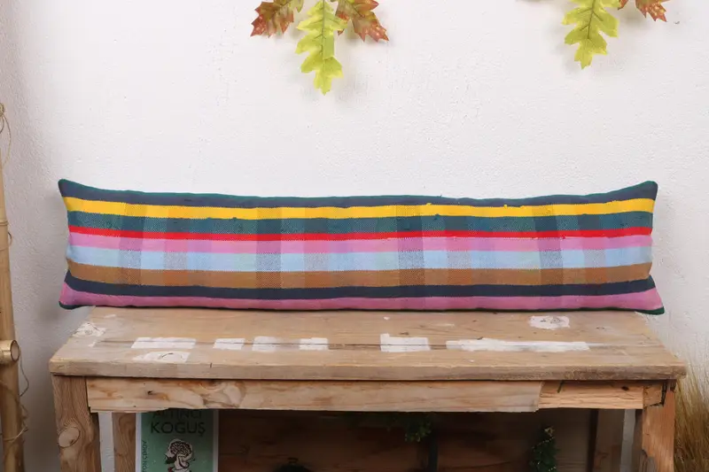 Pembe & Yeşil Çizgili Yastık, Nakışlı Kırlent