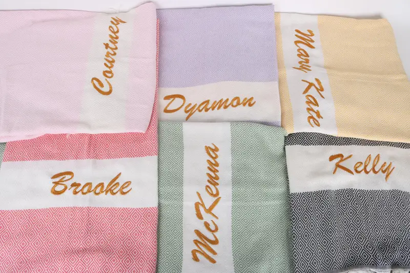 パーソナライズされたビーチタオルギフト、バチェロレッテパーティーの記念品、結婚祝い、トルコビーチタオル、ブライズメイドギフト、彼女へのギフト、花嫁ギフト