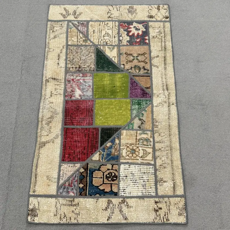 Türk Vintage Halı, 2x3.37 ft Küçük Halı, Kırmızı Yeşil Soyut Yün Halı - 1