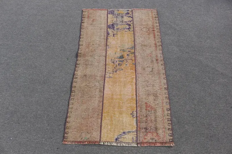 Teppich in Orange und Beige, 2,2 x 3,9 Fuß, botanisches Design