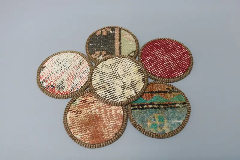 Böhmischer runder Untersetzer, grüner und roter ethnischer Untersetzer