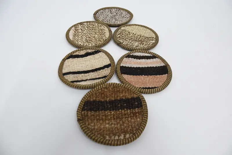 Böhmischer runder Untersetzer, brauner und beiger Kreisuntersetzer