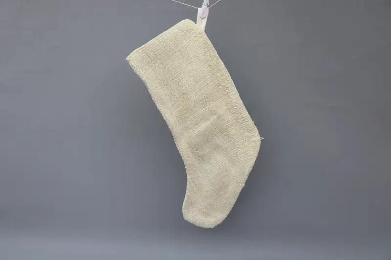 Medias navideñas beige con adornos blancos, medias festivas