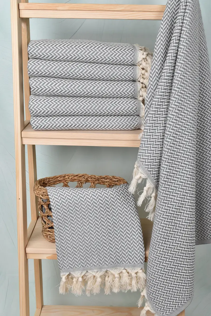 Oversized lightweight Turkish bath towel USA, Bridal Party Gifts, Gifts For Him, 70x40 Cotton Chevron Towel, Personalized Towel, Bath towel - 3