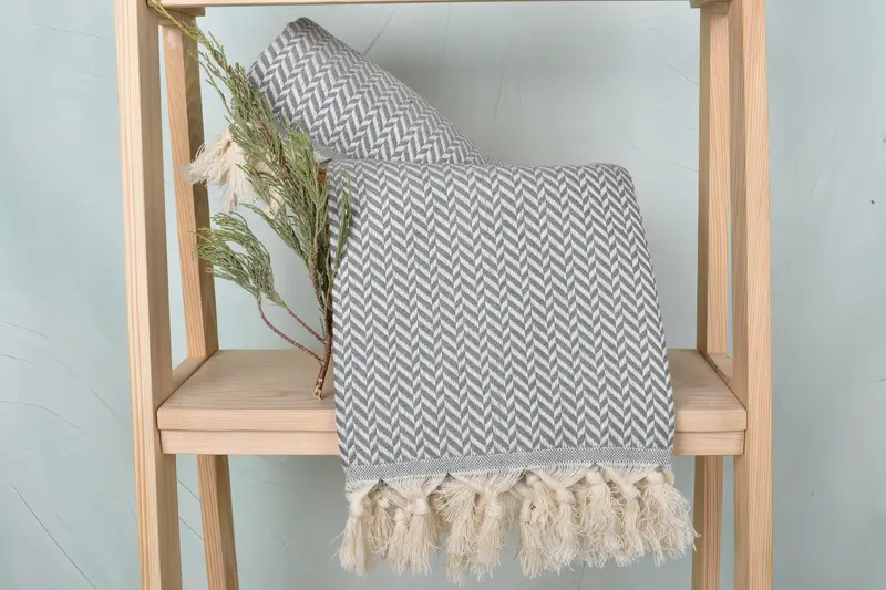 Oversized lightweight Turkish bath towel USA, Bridal Party Gifts, Gifts For Him, 70x40 Cotton Chevron Towel, Personalized Towel, Bath towel - 4