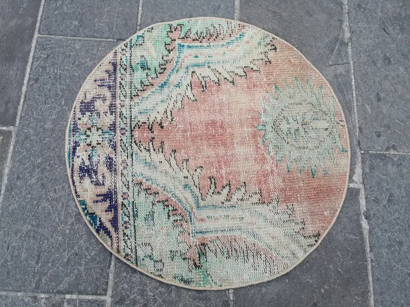 Roségoldener und blauer Teppich, 2,67 x 2,67 Fuß, floral und geometrisch