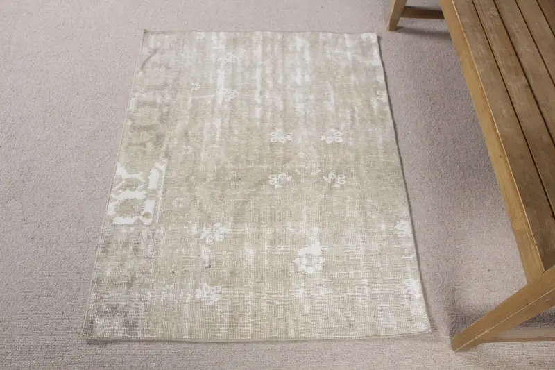 Beige & Purple Patchwork Rug, 2.9x3.7 ft Chic Decor