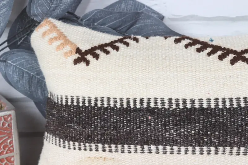 Vintage Pillow, Interior Designer Pillow, 8x16 Beige Pillow, Crochet Pattern Cushion Case, Pillow, Kilim Pillow, Outdoor Patio Pillow - 2