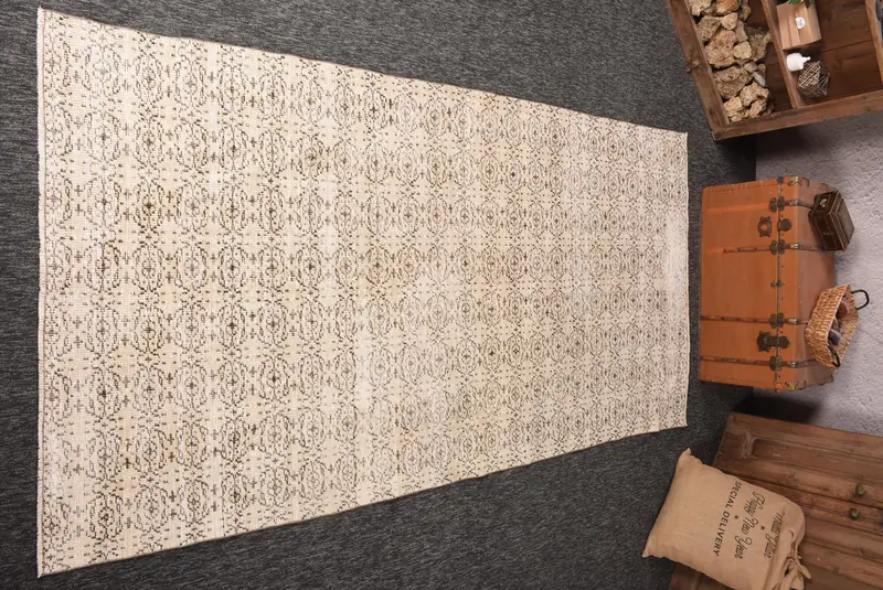 Vintage Halı, Büyük 4.7x9.3 ft Türk Halısı, Bej Çiçekli Yün Halı - 1