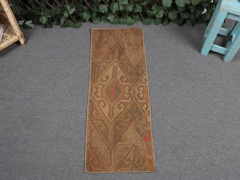 Kahverengi Halı, Hafif Değişikliklerle 1,1x3,1 ft Masif