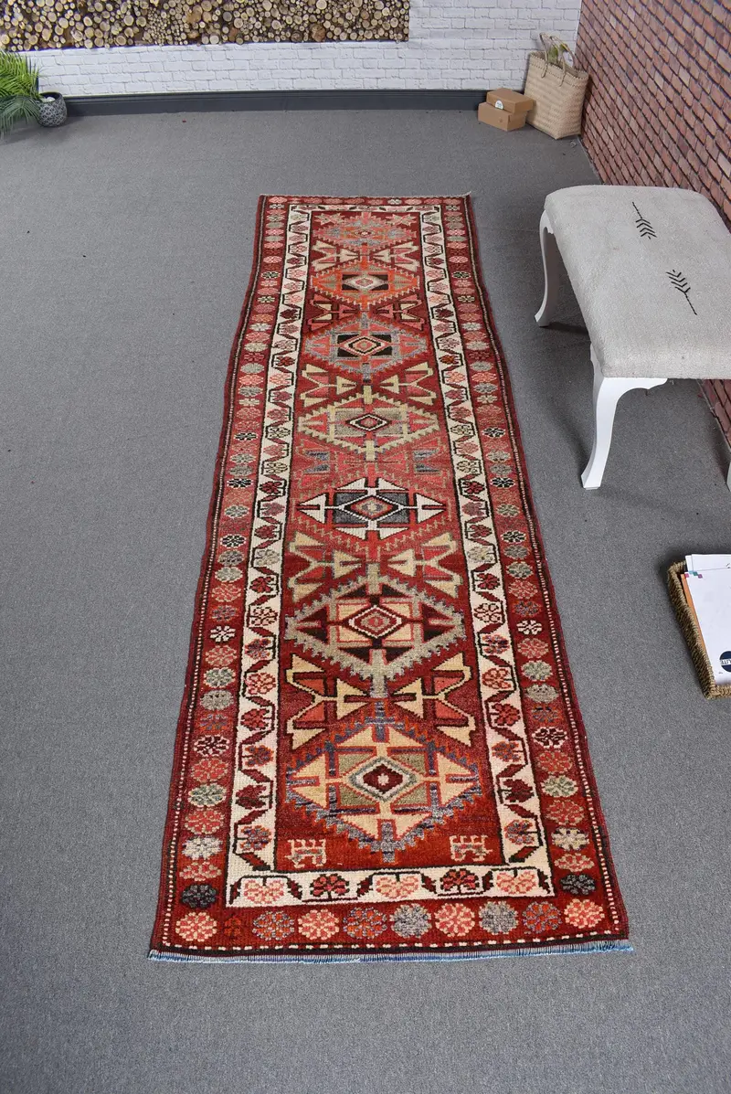 Vintage Turkish Rug 2.9x9.8 ft, Herki Red Solid Wool Rug - 1