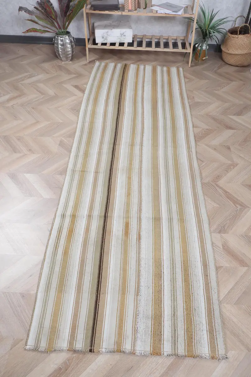 エレガントなベージュ&イエローラグ、2.7x8.4フィートアニマルプリント