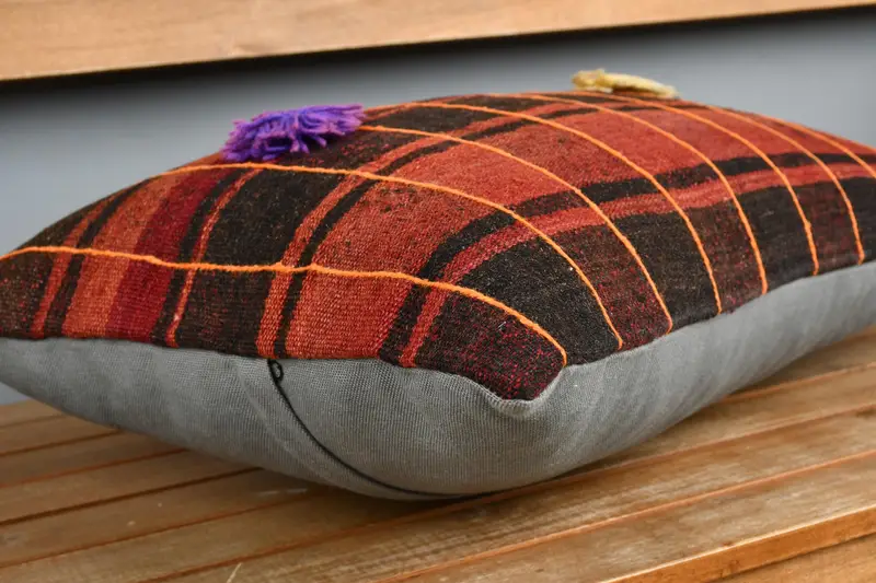 Pillow, Indoor Cushion Case, Nomadic Pillow Case, Handmade Kilim Cushion, Home Decor Pillow, 16x24 Red Cushion Case, Vintage Kilim Throw Pillow - 3