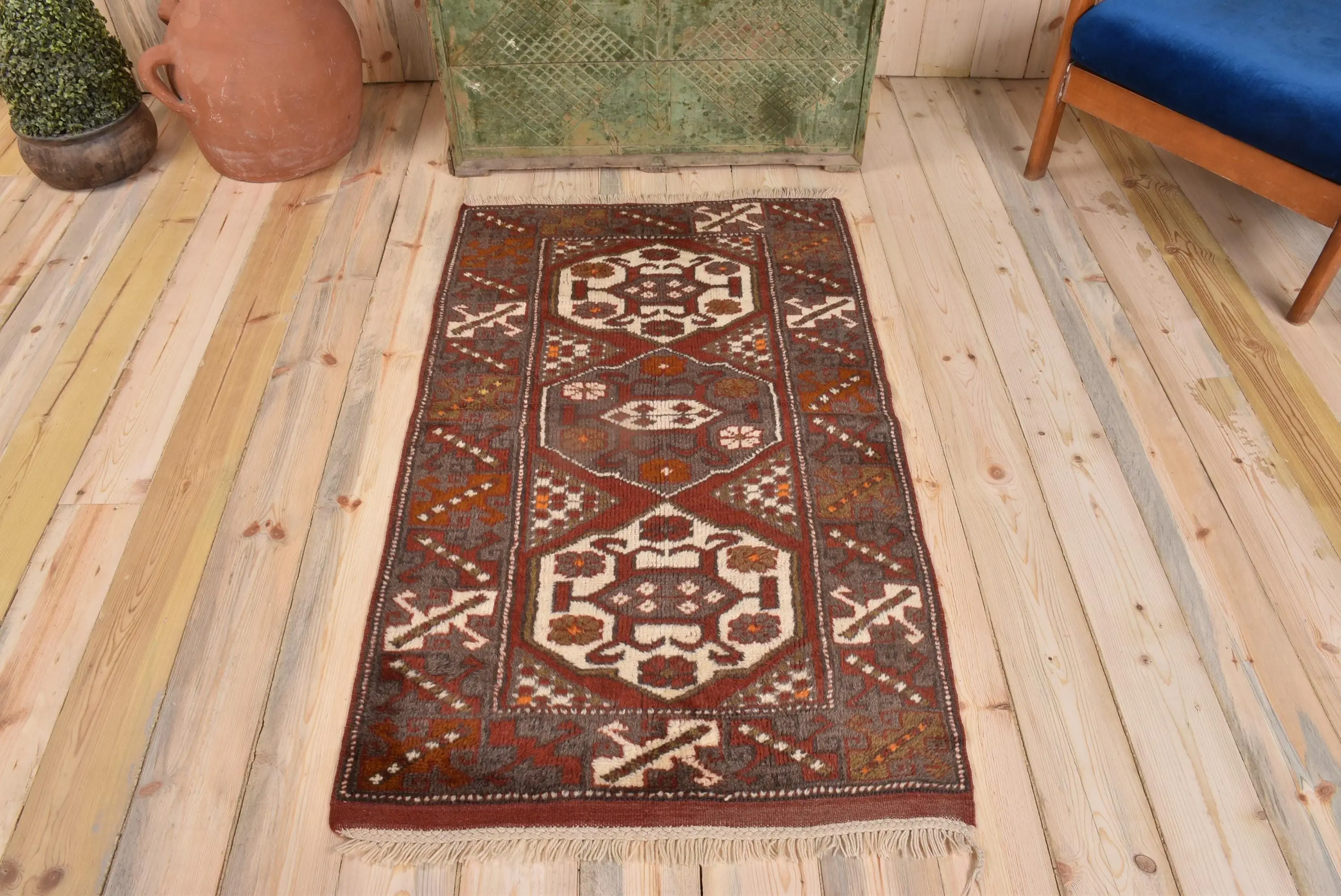 2.7x4.5 ft Small Vintage Rug, Brown Floral Turkish Rug - 1