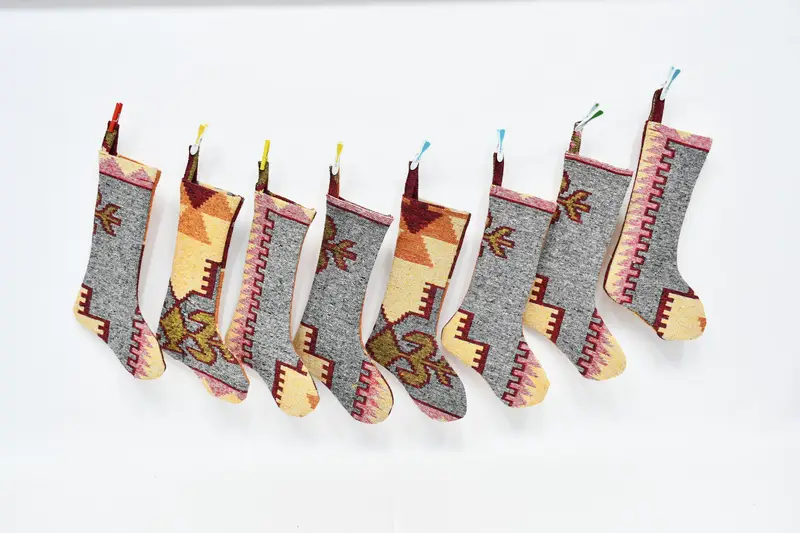 Patrón de adornos navideños, calcetín navideño de 8 pulgadas de ancho