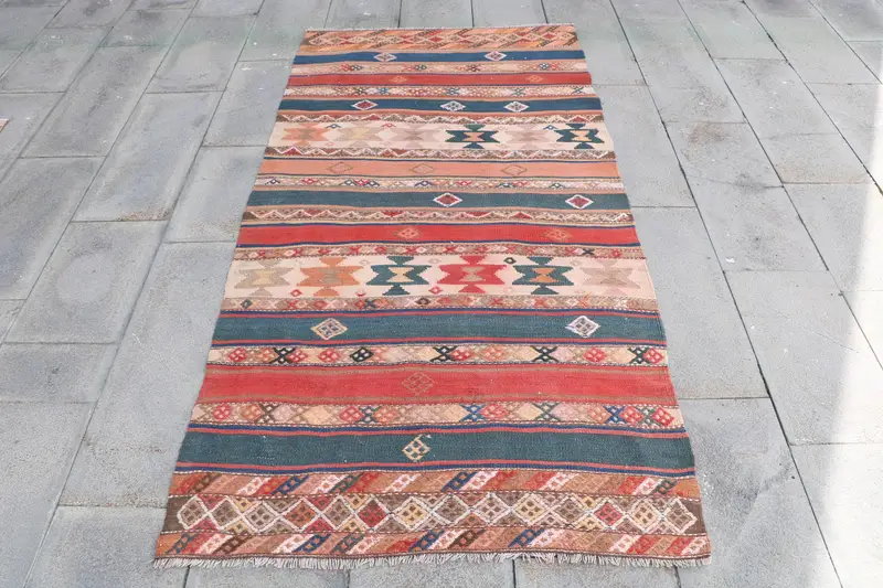 Vintage Turkish Rug 3.5x7.2 ft, Red Kilim Bordered Rug - 1