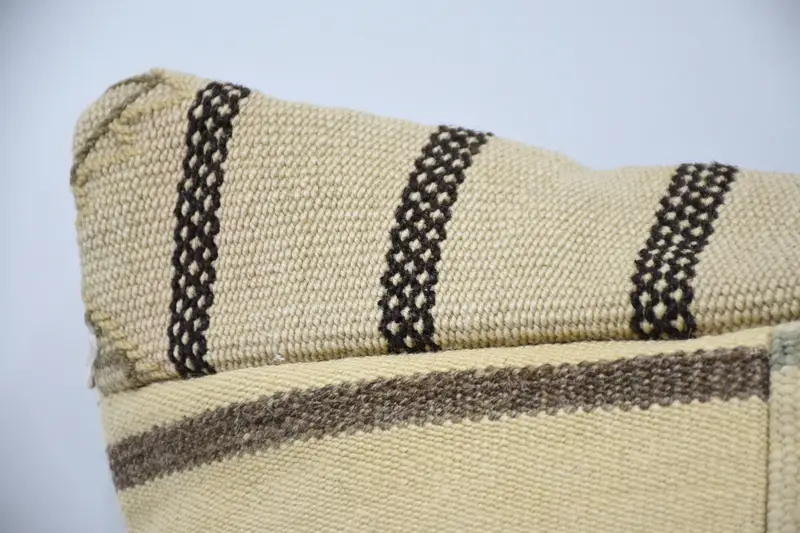 Cushion Case, Wool Kilim Pillow Cushion Cover, Vintage Kilim Pillow, Boho Pillow Sham Cover, 20x28 Beige Cushion Case, Vintage Kilim Throw Pillow - 2