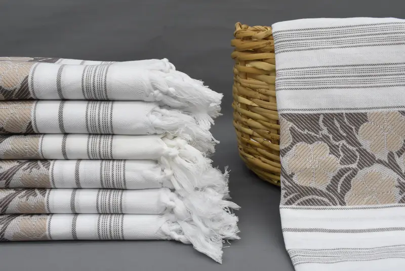 Handmade Gift, Quick-Dry Beach Towel, Gifts For Him, Turkish fouta towel for outdoor use, 70x40 Cotton Daisy Design Towel, Sand-resistant towel - 1