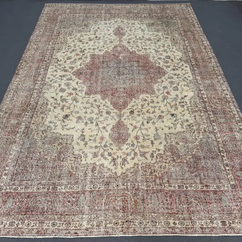 Vintage Area Rug 0.7x12.2 ft, Turkish Oushak Red Camouflage Wool Rug - 1